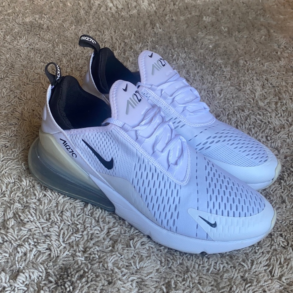 MENS Nike Air 270 /white Size 11.5